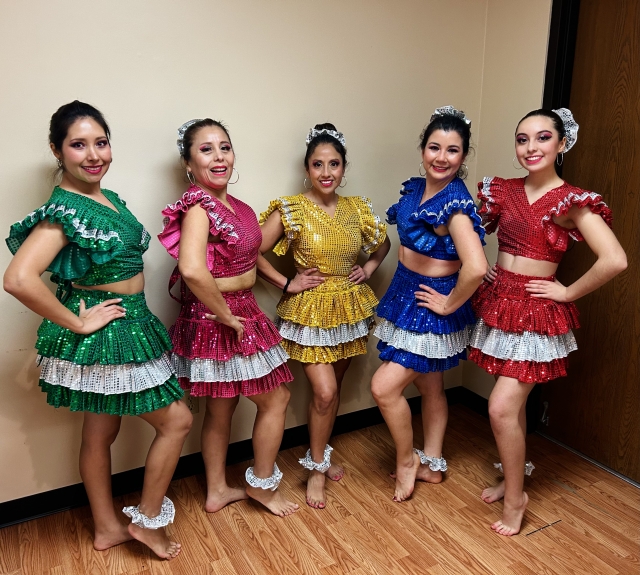 Afro-Peruvian festejo dance attire