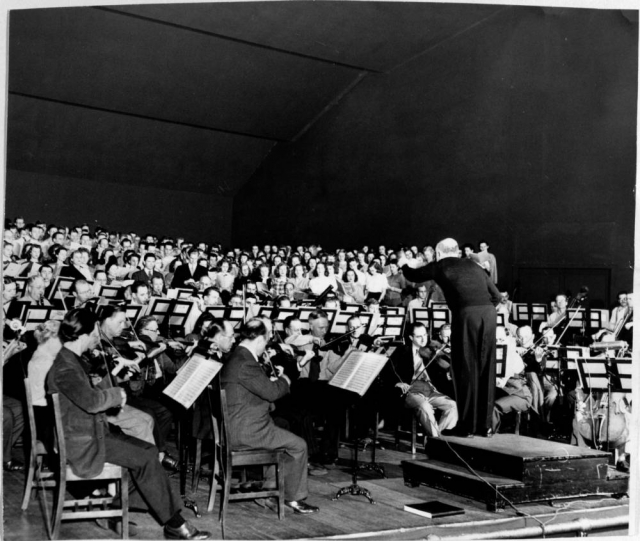 Dimitri Mitropoulos conducting the Minneapolis Symphony Orchestra | MNopedia