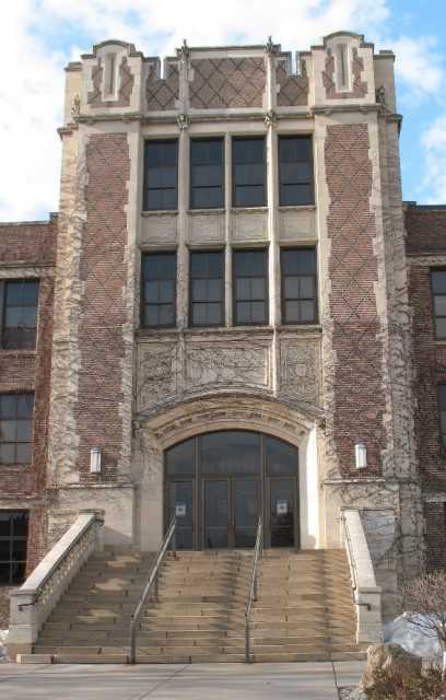 Somsen Hall main entrance