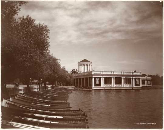 Lake Harriet pavilion