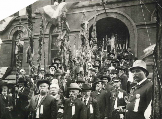 1905 flag procession to the Minnesota State Capitol