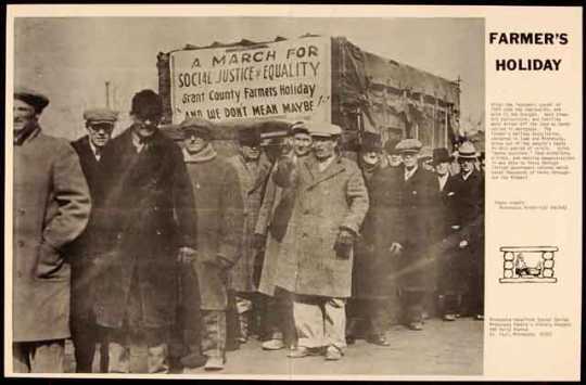 Poster advertising the Farmers' Holiday Association including a photograph of marchers