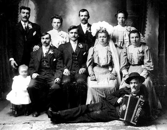 Black and white photograph of a Slovenian wedding in Eveleth, 1908