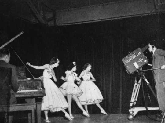 Black and white photograph of a Twin City Television Lab project, c.1948.