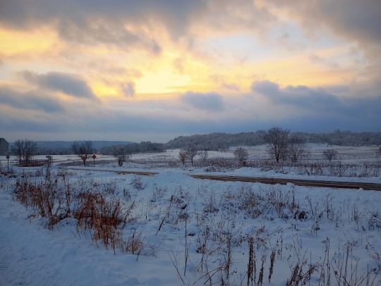 Winter sunset in Frontenac State Park