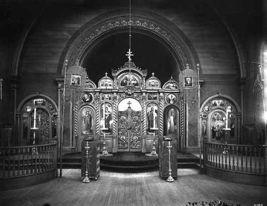 Black and white photograph of the interior of the sanctuary in St. Mary’s Orthodox Cathedral, c.1910. 