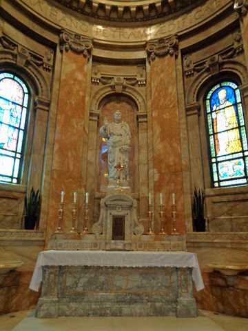 Color image of the Cathedral of St. Paul’s St. Peter chapel. Photographed by Paul Nelson on July 16, 2014.